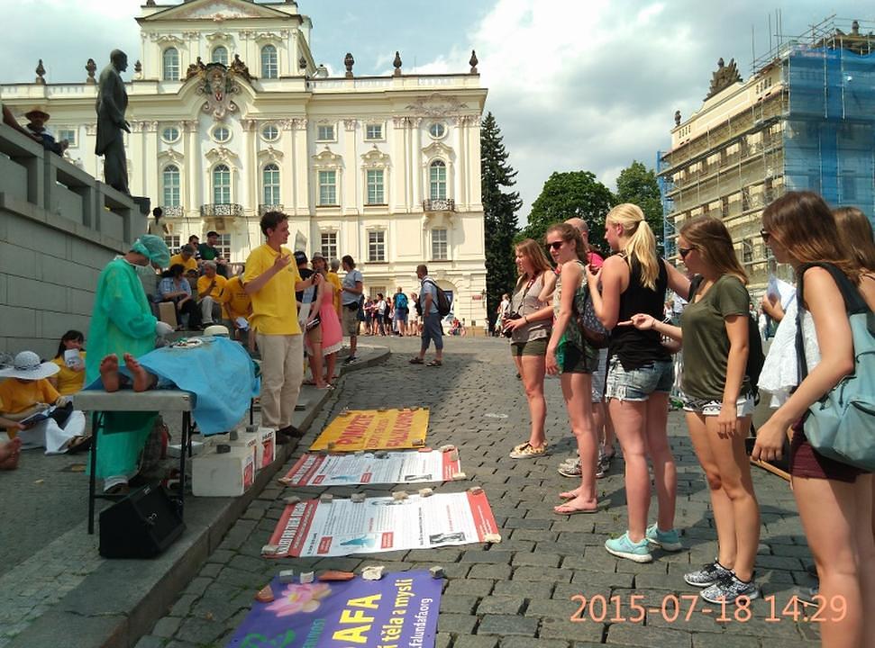 Prikaz plakata u Pragu 17. 18. srpnja 2015