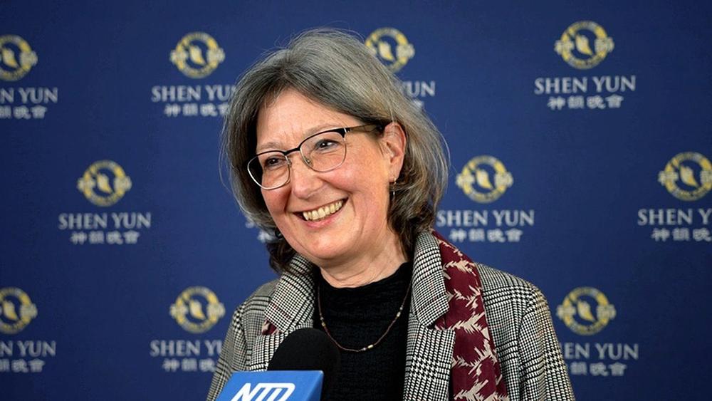 Maria-Luise Schäfer-Gruler, bivša direktorica za kulturu, na predstavi Shen Yun u Ludwigsburgu 15. februara (NTD Televizija)