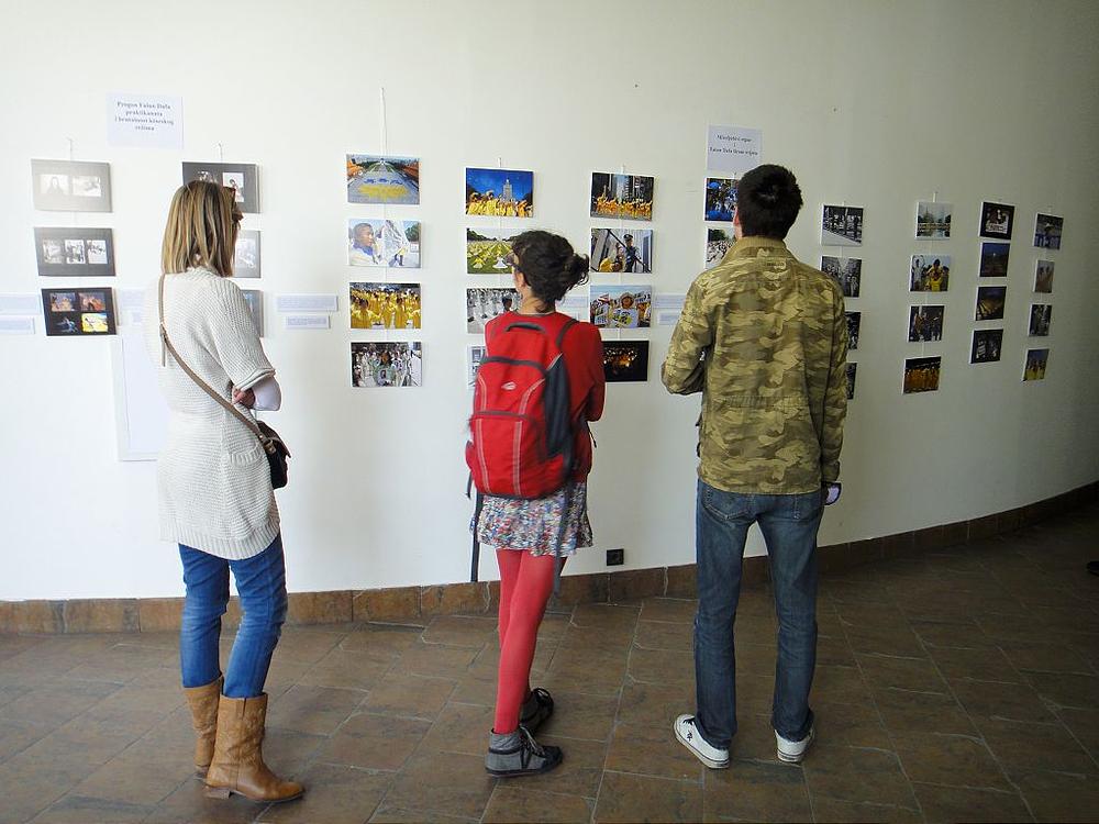 Izložba fotografija „Miroljubivo putovanje Falun Dafa“ u Zagrebu
