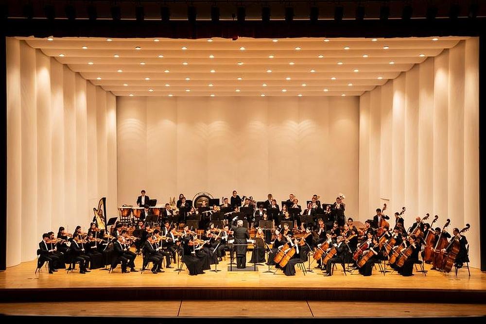 Nastup Simfonijskog orkestra Shen Yun u Međunarodnom kulturnom centru Jeongsimhwa u Daejeonu, Južna Koreja, 2. oktobra 2018. godine.