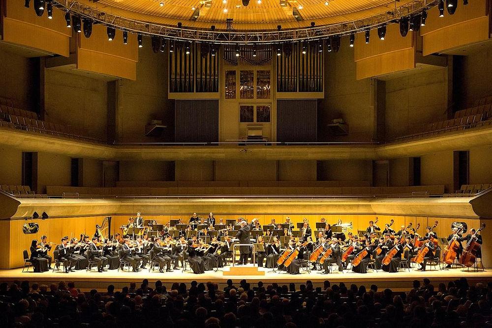 Simfonijski orkestar Shen Yun u dvorani Roy Thomson u Torontu, 5. oktobra 2018. 
