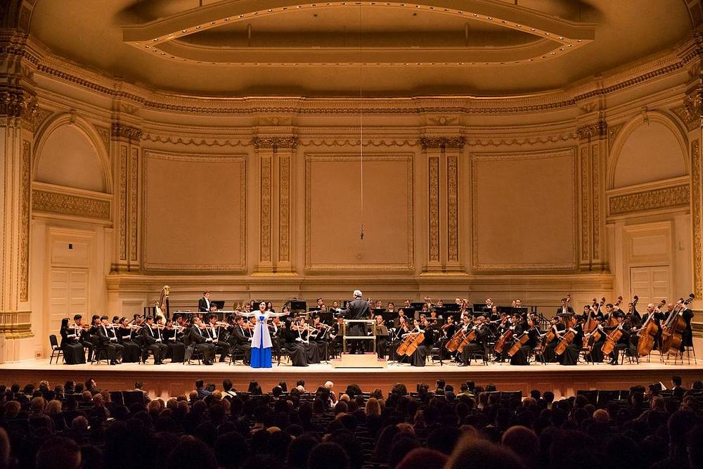 Nastup sopranistice Genga Haolan u Carnegie Hallu: Stern Auditorium / Perelmanova pozornica. 