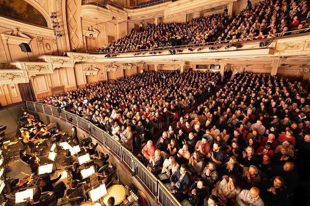 Shen Yun Global Company je izvela dvije rasprodate predstave u pozorištu Merriam u Philadelphiji, Pensilvanija, 15. februara 2020. godine.