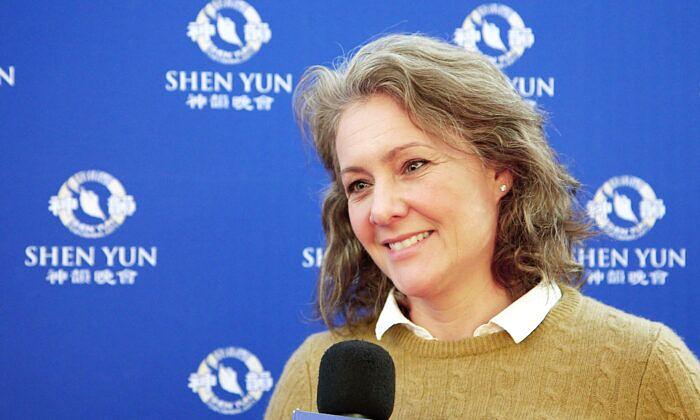 Judith Berard, pjevačica i tekstopisac, je gledala predstavu Shen Yuna na Place des Arts u Montrealu u Kanadi 5. januara 2020. godine.