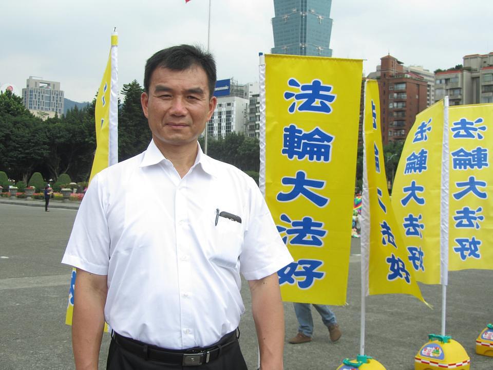 Falun Dafa praktikant, gospodin Tsai Shou-Jen