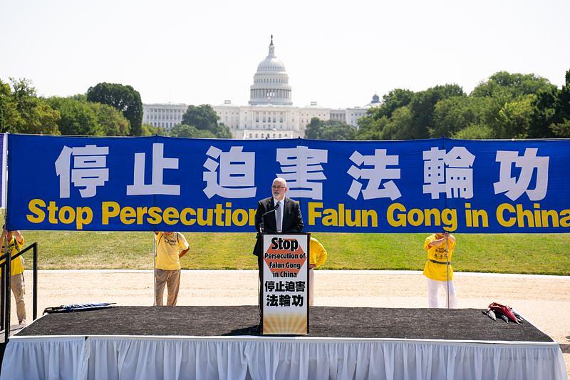 Dr. Kurt Werthmuller, supervizor i nadzornik politike Američke komisije za međunarodnu vjersku slobodu (USCIRF), je najoštrije osudio prisilnu žetvu organa praktikanata Falun Gonga od strane KPK.