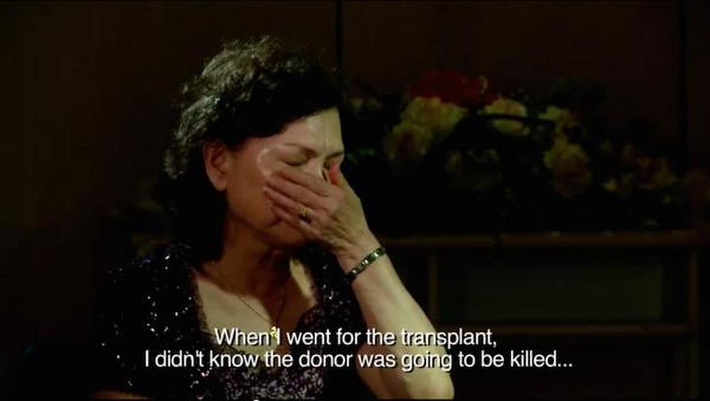 "Kada sam otišla na transplantaciju, nisam znala da će donator biti ubijen", rekla je žena primalac transplantovanog bubrega. (scena iz filma)