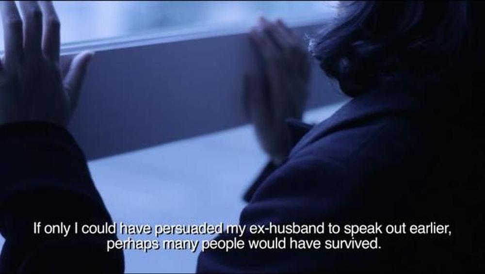 "Da sam samo mogla nagovoriti moj bivšeg muža da ranije progovori, možda bi mnogi ljudi preživjeli", rekla je bivša supruga hirurga uključenog u prisilno oduzimanje organa od živih ljudi u Kini. (scena iz filma)