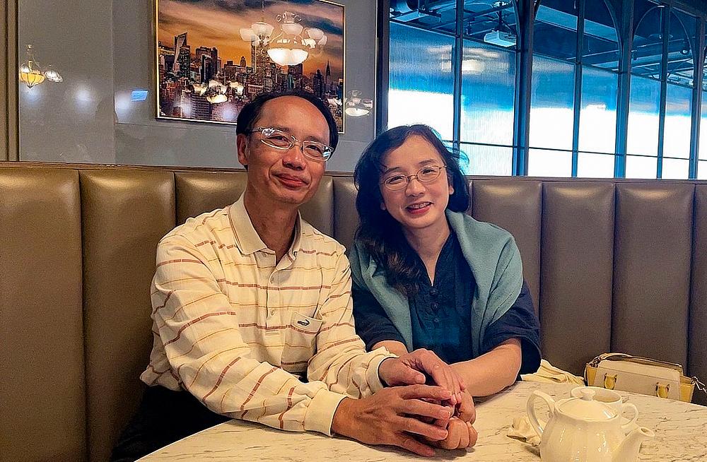 Danas su Venli i njen suprug Kejan srećan par zahvaljujući njenom praktikovanju Falun Dafe.