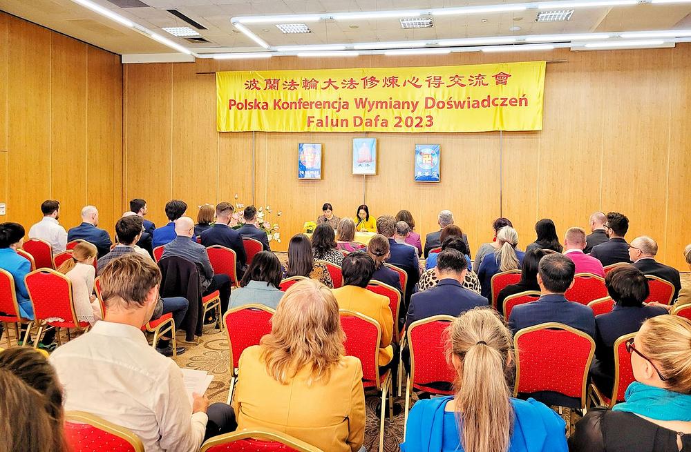U Varšavi je 30. aprila održana 19. Poljska Falun Dafa konferencija za razmjenu iskustava.