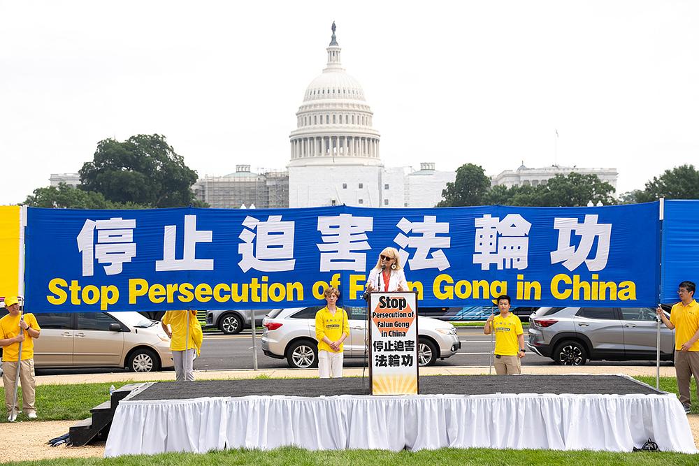 Falun Gong praktikanti su se okupili na National Mall-u 20. jula 2023., pozivajući na prekid 24-godišnjeg progona u Kini.