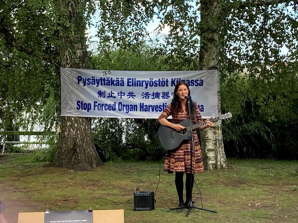 Anna Kokkonen, finska pjevačica, održala je nastup na ovoj manifestaciji.