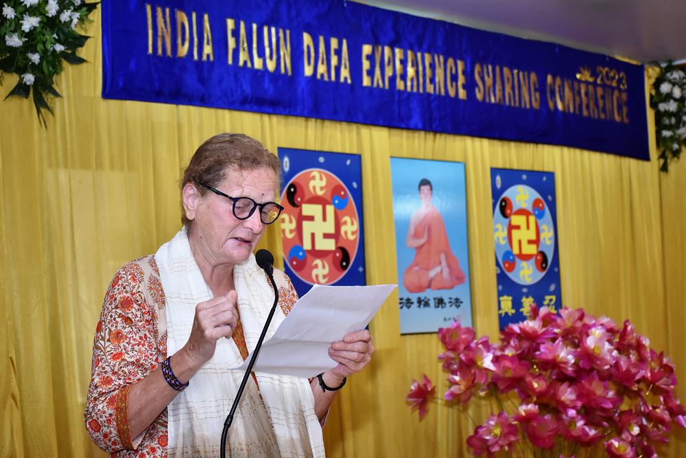  Praktikanti su govorili o svojim iskustvima u kultivaciji tokom četvrte Indijske Falun Dafa konferencije za razmjenu iskustava, održane 13. maja 2023. godine.
