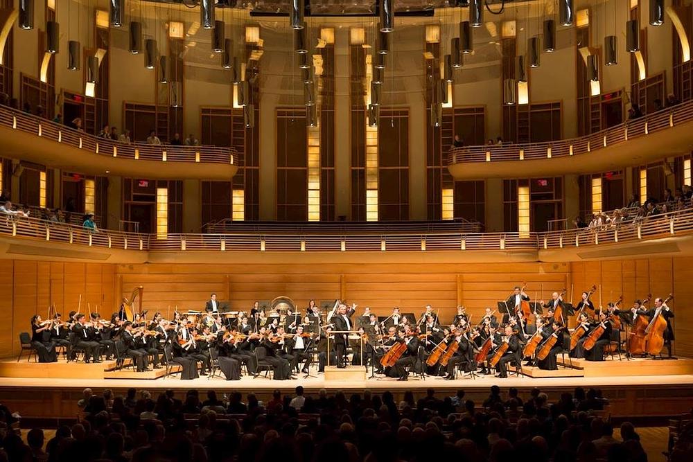 Shen Yun Symphony Orchestra je odsvirao tri bisa kao odgovor na topao prijem kod publike.