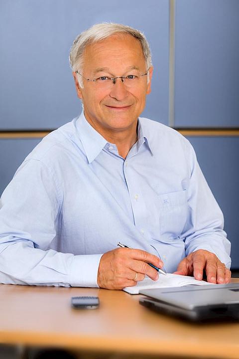 Martin Patzelt, član Njemačkog parlamenta i član Komiteta za ljudska prava, je kazao da će on i drugi njemački političari nastaviti raditi na rješavanju pitanja ljudskih prava u Kini, a posebno prisilne žetve organa.