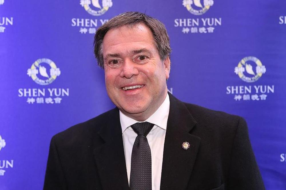 Daniel J. Hayes Jr. gradonačelnik Bridgewatera u New Jerseyu, u New Jersey centru za scenske umjetnosti 5. maja 2017. godine.