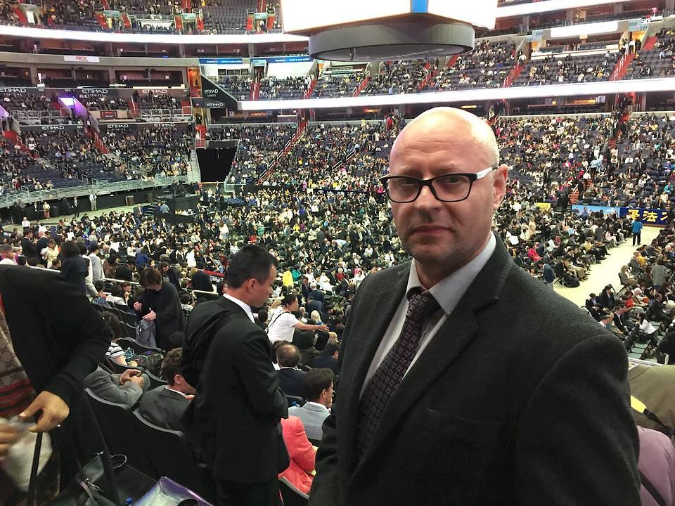 Ljekar iz Poljske, Tom Ozimek, živi u Kanadi i kaže da mnogo nauči svaki put kad prisustvuje Fa konferenciji  