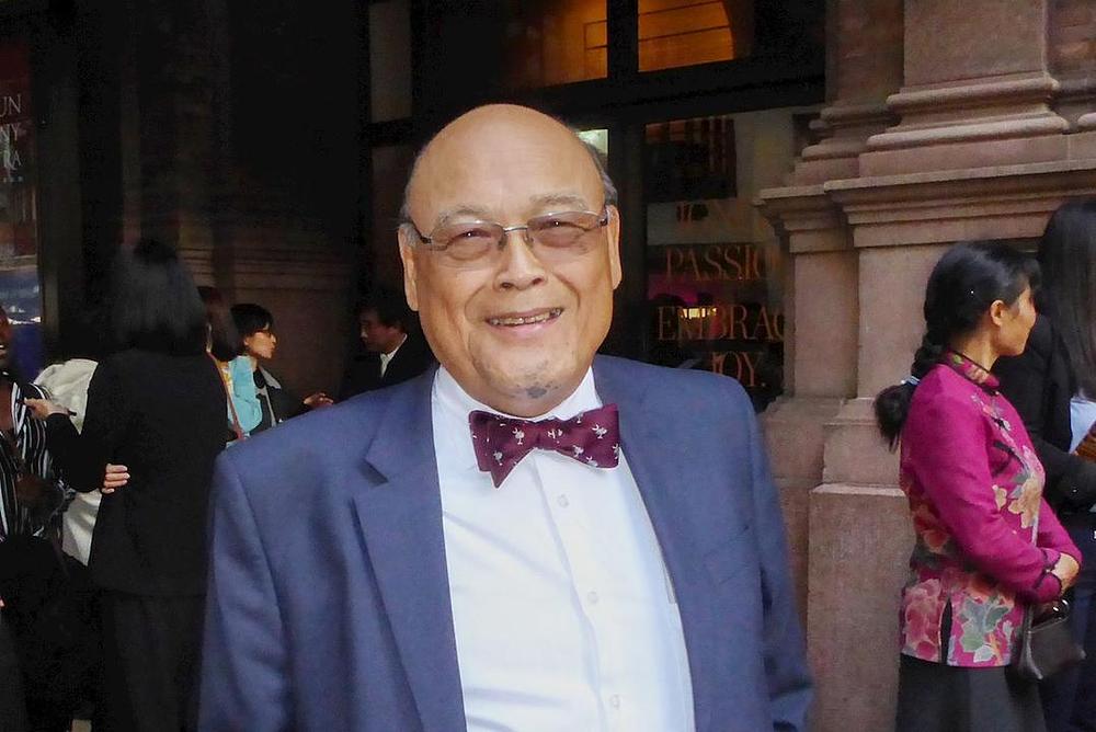 Richard Eng, savjetnik za investicije, je za muziku Shen Yuna rekao: „Muzika me natjerala da zatvorim oči i mislim na raj."