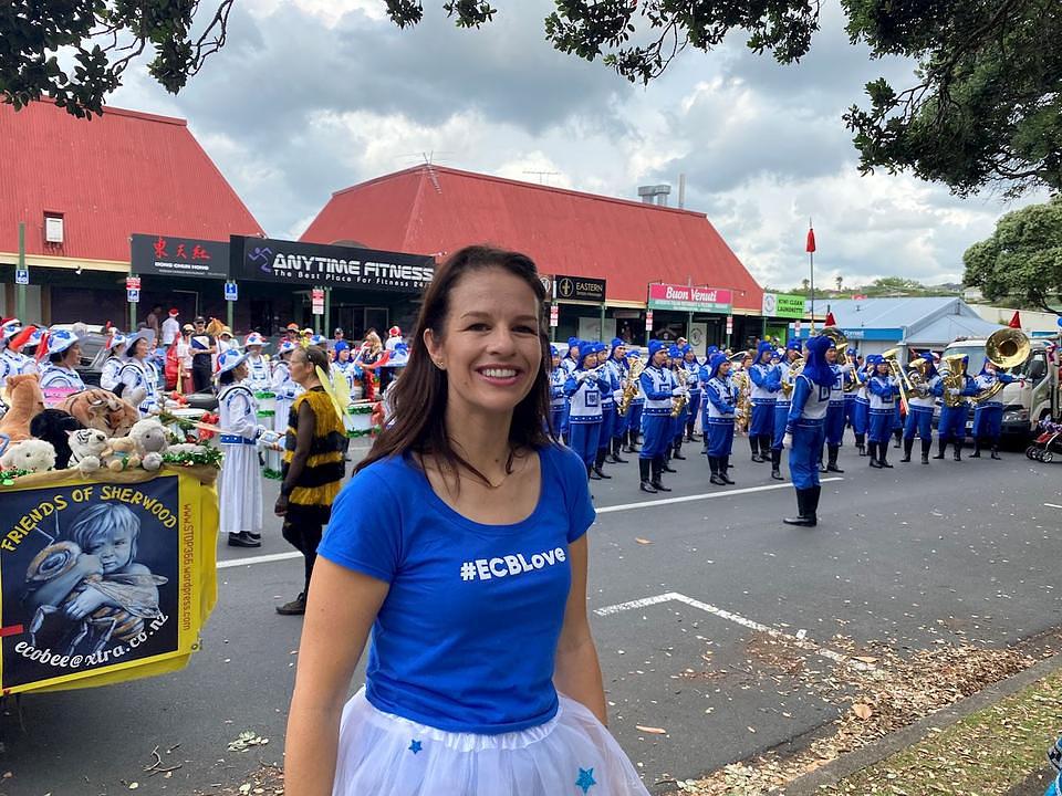 Erica Stanford, članica novozelandskog parlamenta, pohvalila je nastup praktikanata kao i o njihov doprinos zajednici
 