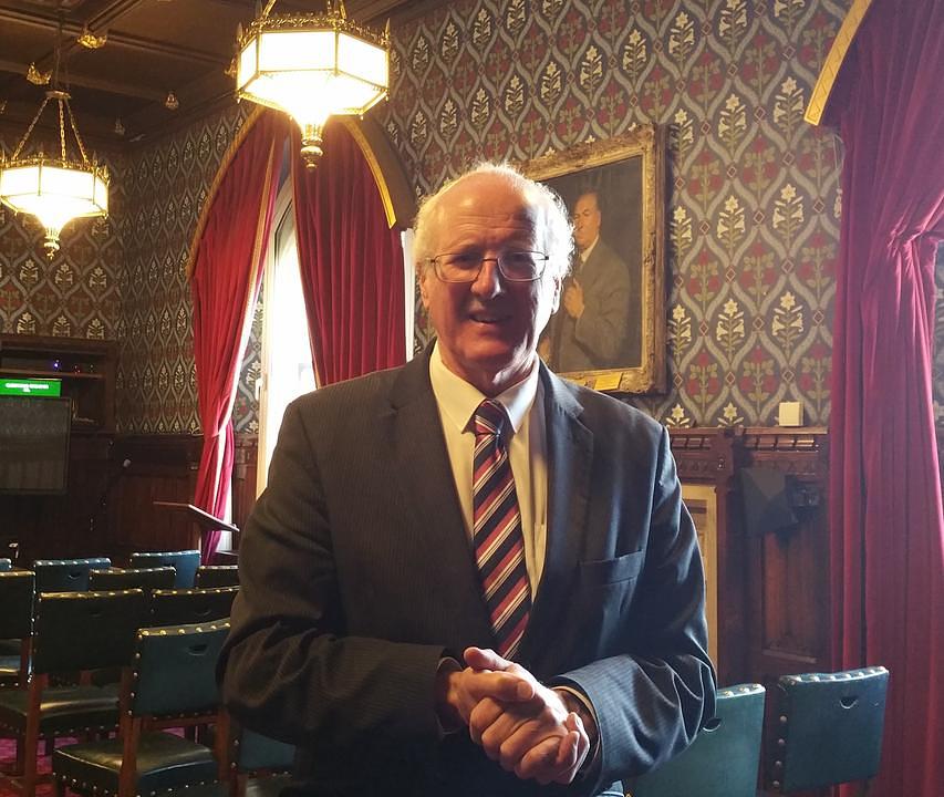 Jim Shannon MP, predsjednik svestranačke parlamentarne skupine za slobodu vjere i uvjerenja je bio domaćin rasprave