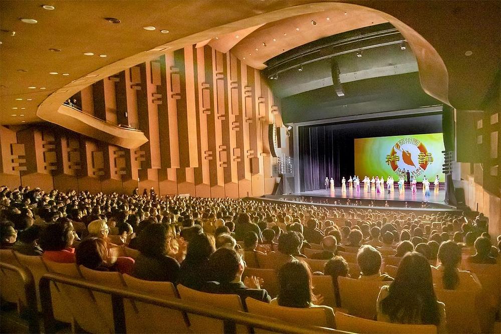 Rasprodana predstava Shen Yuna u Centru za umjetnost Gyeonggi u Suwonu, Južna Koreja, 2. marta.