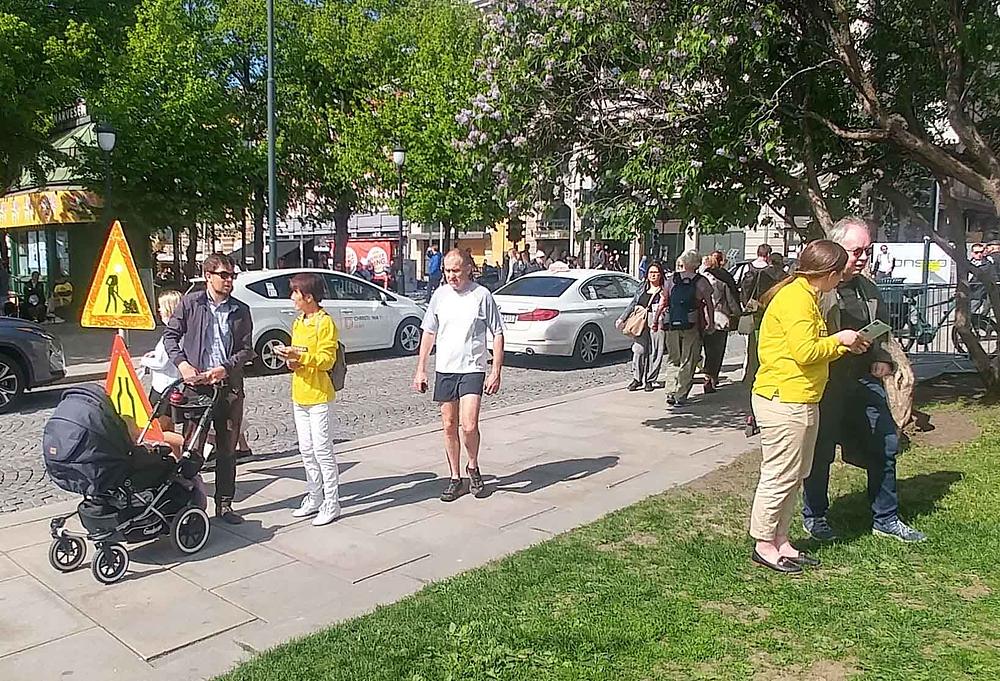 Podjela letaka i podizanje svijesti o progonu u Oslu