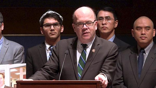 Predstavnik James McGovern, predsjednik Izvršne komisije Kongresa za Kinu (CECC) 