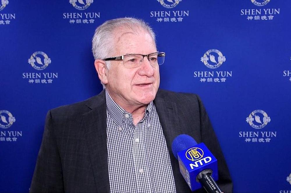 Jerry Jamison, vlasnik Reklamne grupe Jamison iz San Diega, Shen Yun je gledao u gradskom pozorištu u San Diegu u Kaliforniji, 24. januara 2020. godine. 