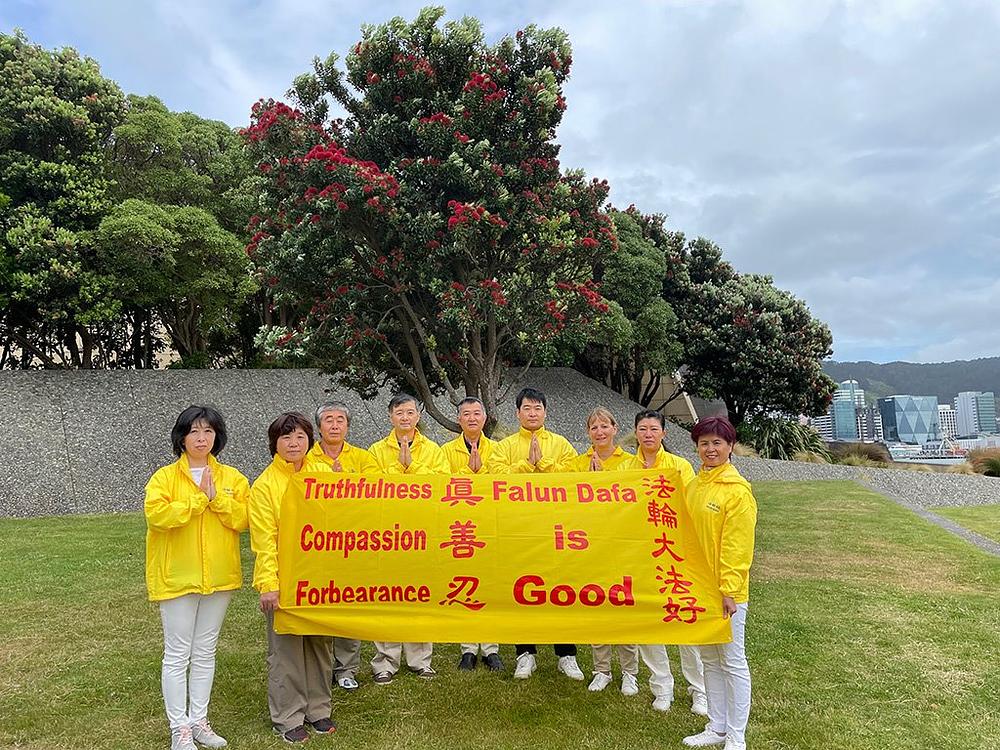 Čestitka Učitelju od praktikanata iz Wellingtona, Novi Zeland