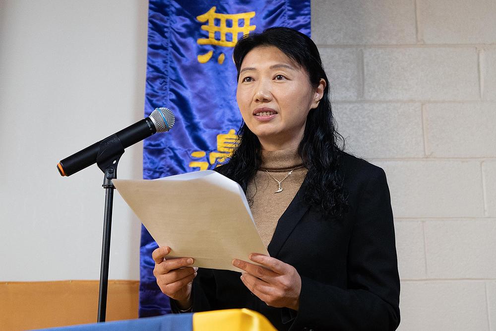 Gđa. Wu koja svira činele je govorila o svom shvatanju