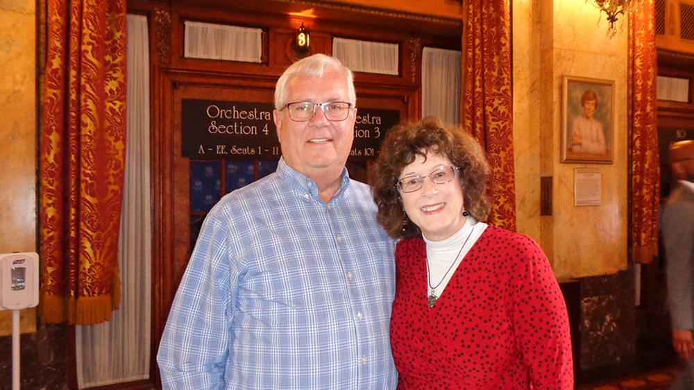 Cheryl Streiff i Scott Luchesi na predstavi Shen Yuna u Buffalu, New York, 11. juna. (The Epoch Times)