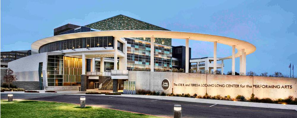 Trupa Shen Yun New World, osma i najnovija putujuća trupa Shen Yun Performing Arts, debitovala je 6. januara u The Long Center for the Performing Arts u Austinu u Teksasu. (Web stranica pozorišta)