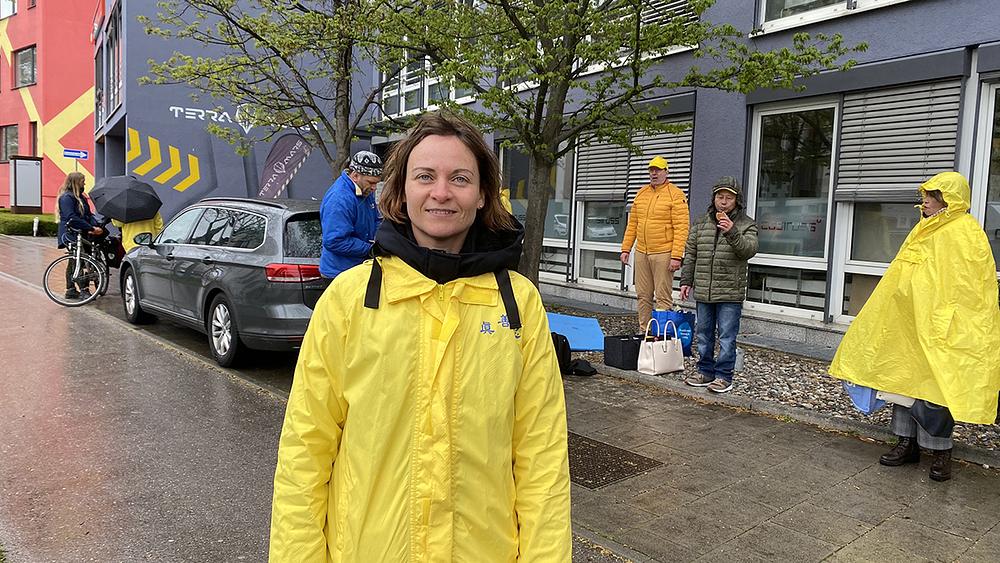 Falun Dafa praktikantica Iris