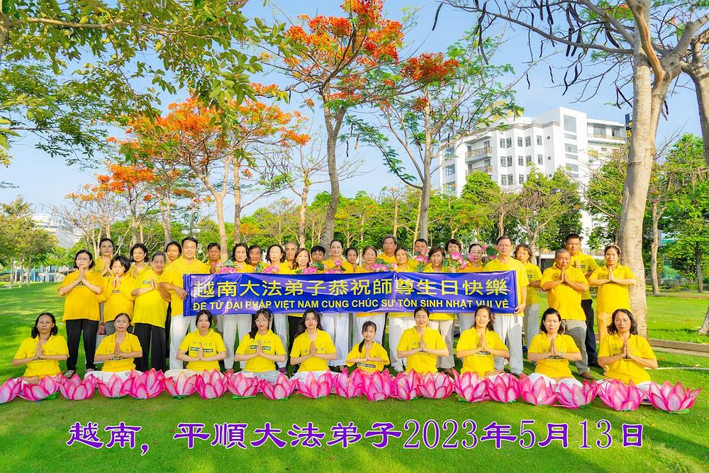 Pozdrav Učitelju od praktikanata iz Binh Thuana, Vijetnam