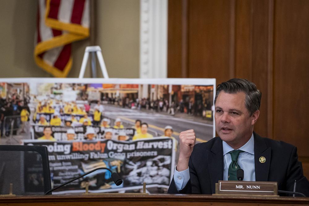 *Američki predstavnik Zach Nunn.*