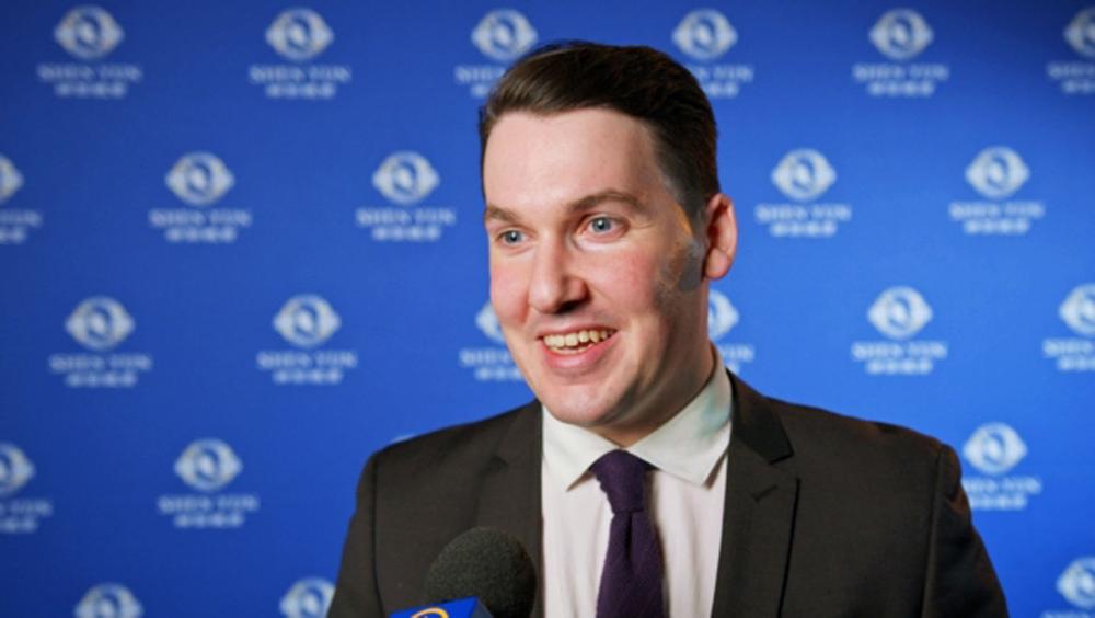 Joar Forssell, član švedskog parlamenta, na nastupu Shen Yun u Stokholmu 27. marta (NTD Televizija)